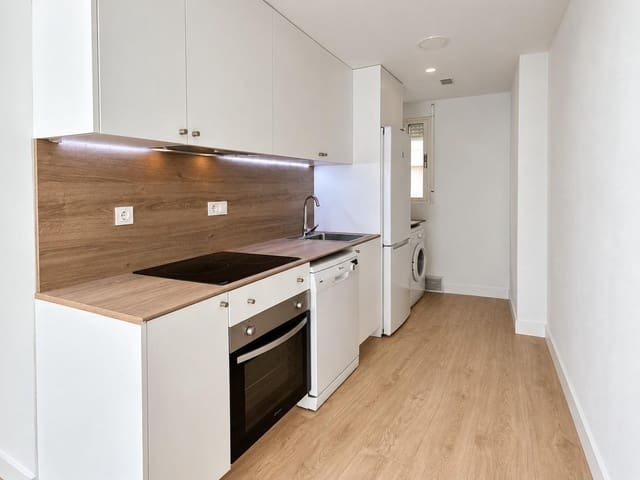 1 soverom Leilighet til leie i Rocafort med garasje - € 1 000 (Ref: 10187082)