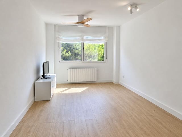 1 soverom Leilighet til leie i Rocafort med garasje - € 1 000 (Ref: 10187082)