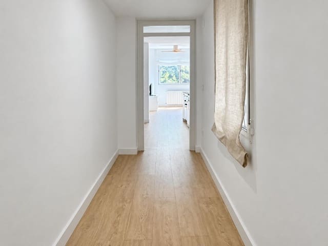 1 soverom Leilighet til leie i Rocafort med garasje - € 1 000 (Ref: 10187082)