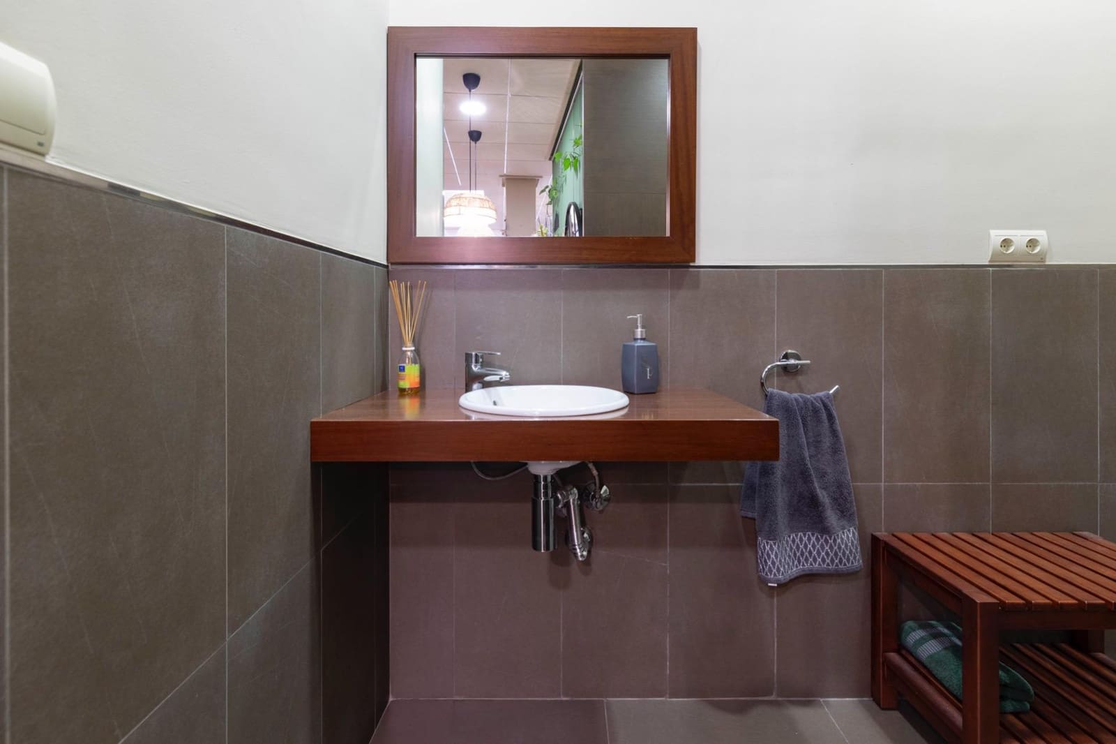 Erhverv til salg i Moncada - € 197.000 (Ref: 8268342)