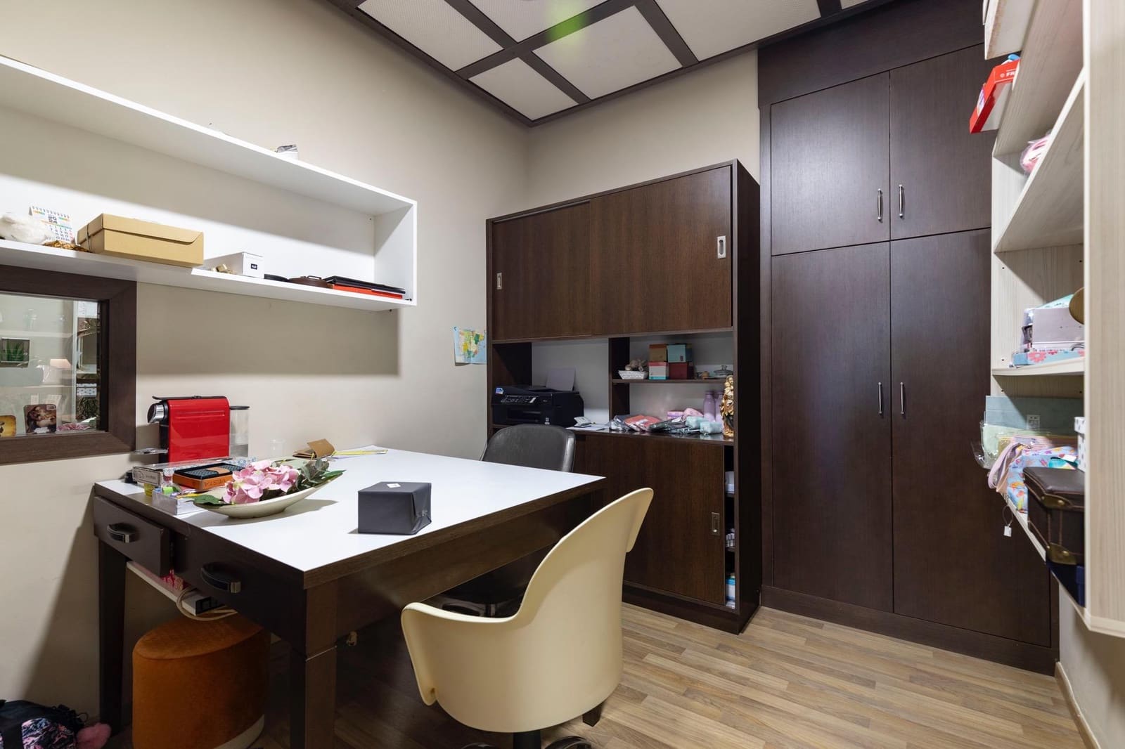 Erhverv til salg i Moncada - € 197.000 (Ref: 8268342)