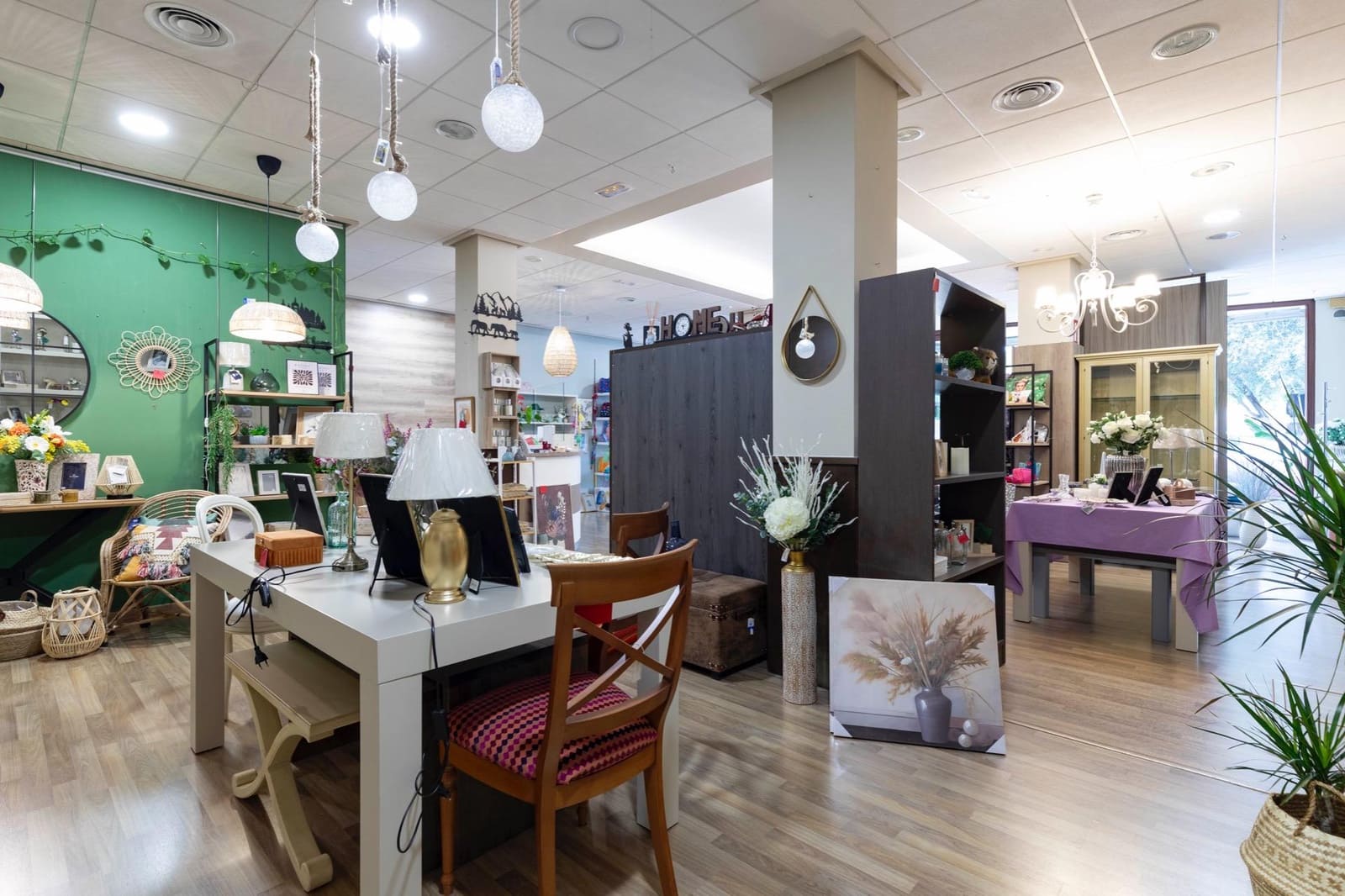 Erhverv til salg i Moncada - € 197.000 (Ref: 8268342)