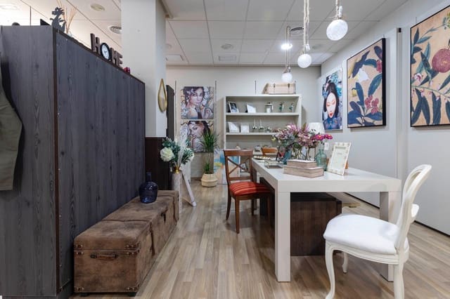 Commercial for sale in Moncada - € 197,000 (Ref: 8268342)