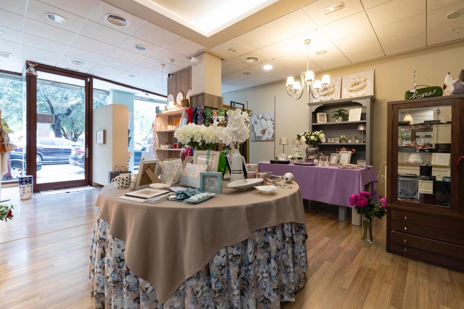 Erhverv til salg i Moncada - € 197.000 (Ref: 8268342)