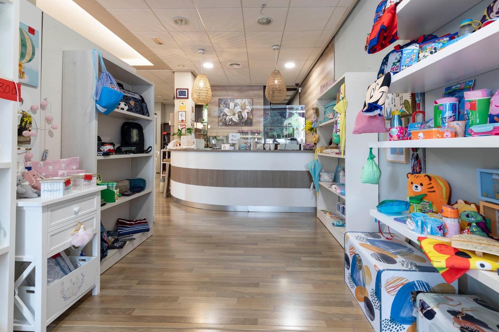 Erhverv til salg i Moncada - € 197.000 (Ref: 8268342)