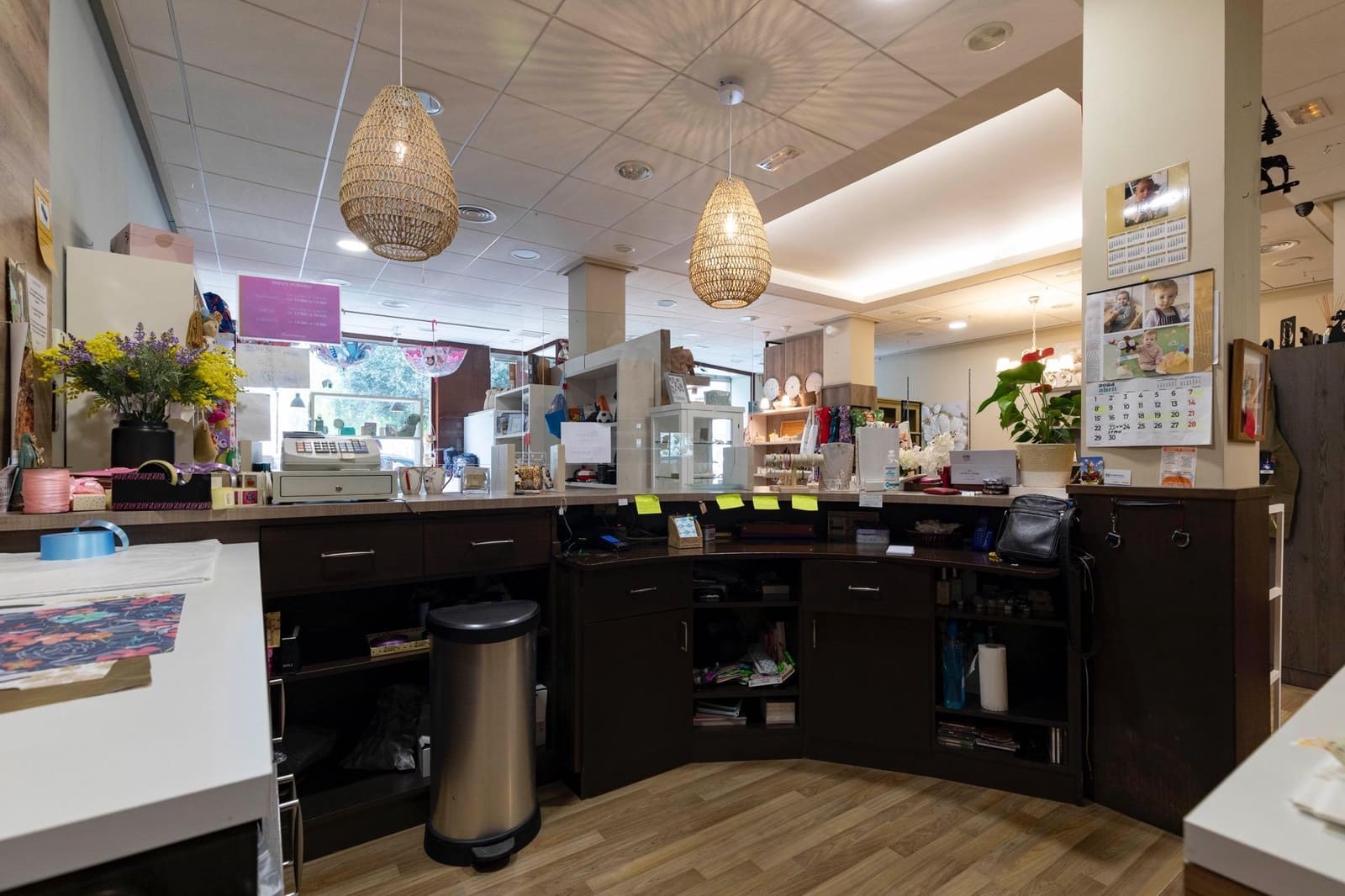 Erhverv til salg i Moncada - € 197.000 (Ref: 8268342)