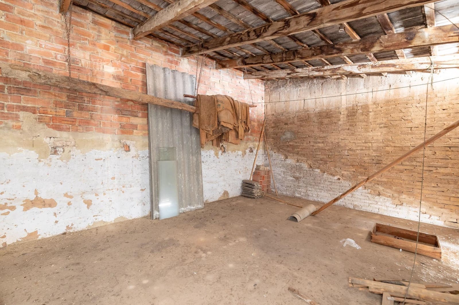 Ruin til salg i Catarroja - € 160.000 (Ref: 8551160)