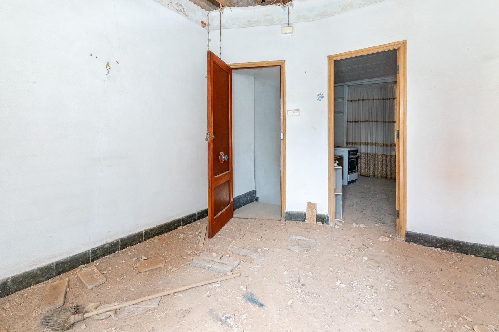 Ruin til salg i Catarroja - € 160.000 (Ref: 8551160)