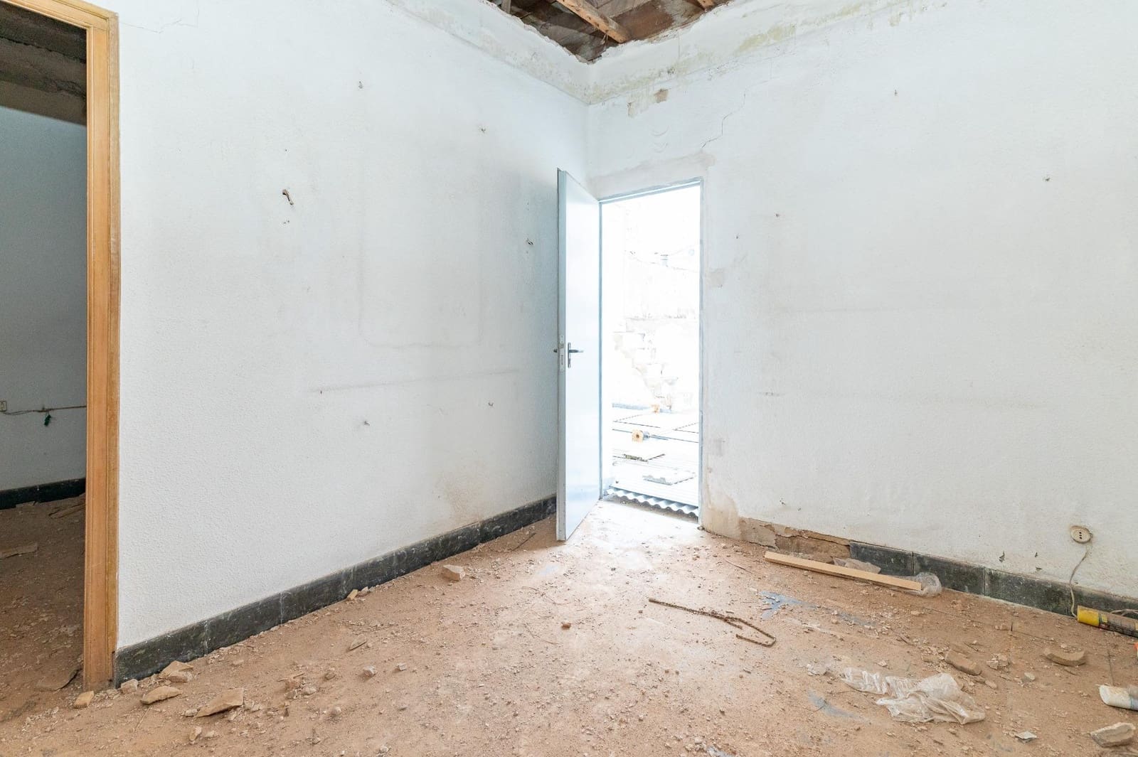 Ruin til salg i Catarroja - € 160.000 (Ref: 8551160)