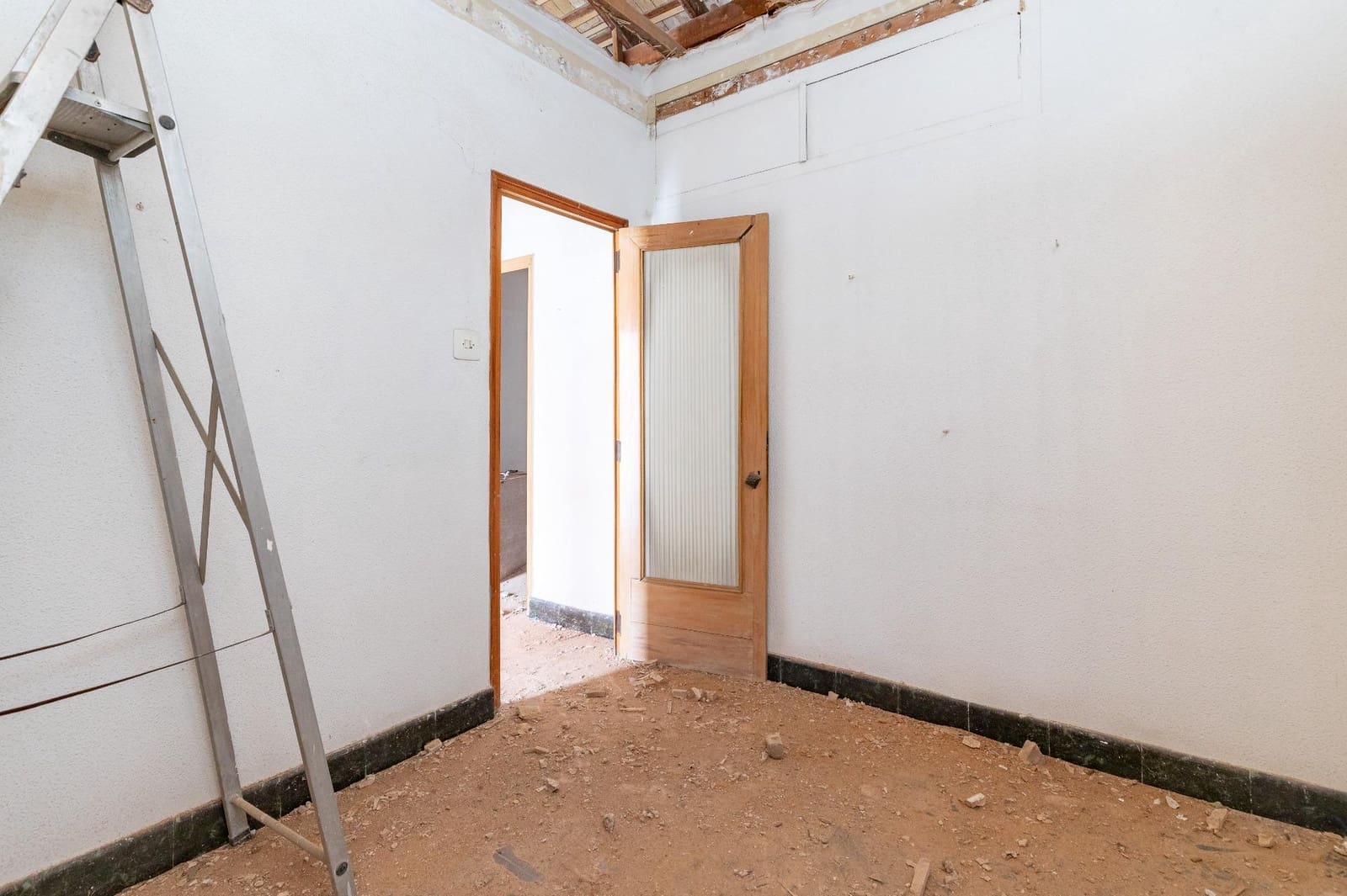 Ruin til salg i Catarroja - € 160.000 (Ref: 8551160)