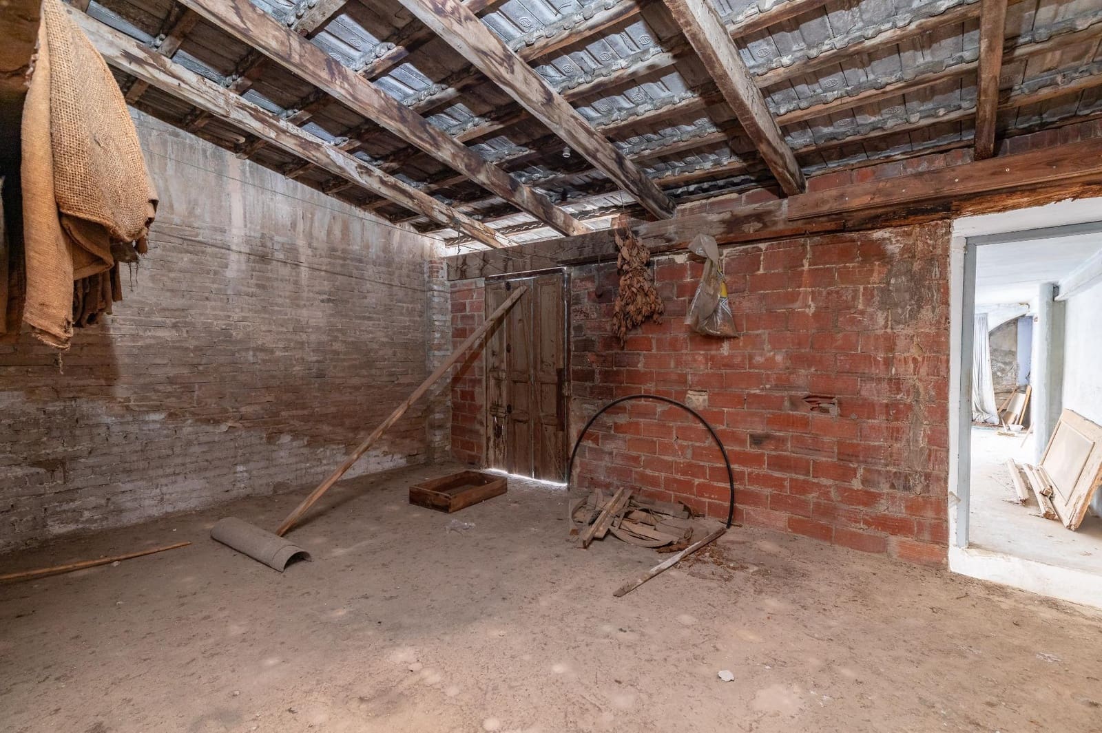 Ruin til salg i Catarroja - € 160.000 (Ref: 8551160)