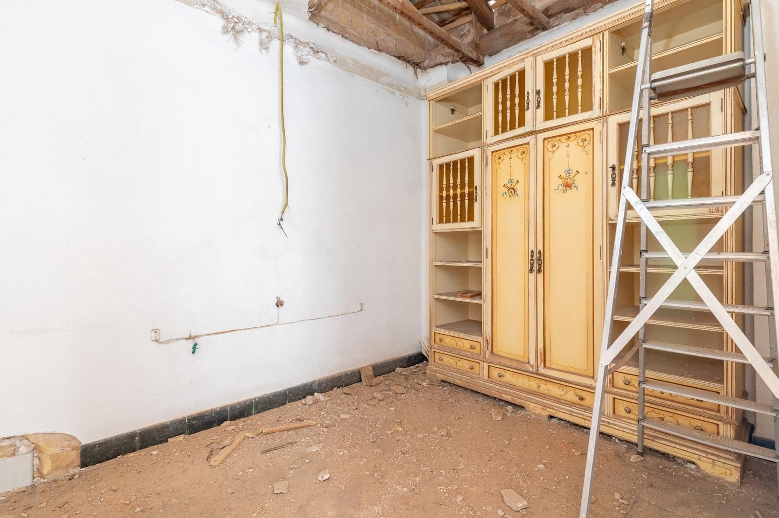 Ruin til salg i Catarroja - € 160.000 (Ref: 8551160)