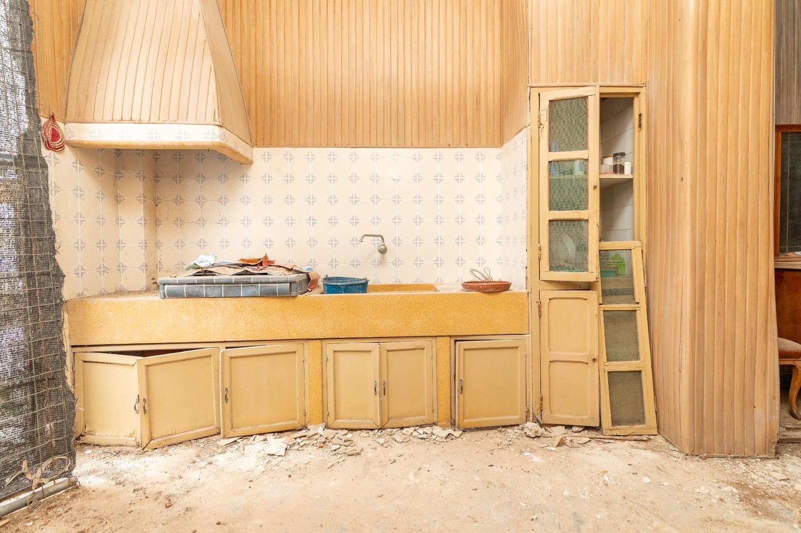 Ruin til salg i Catarroja - € 160.000 (Ref: 8551160)