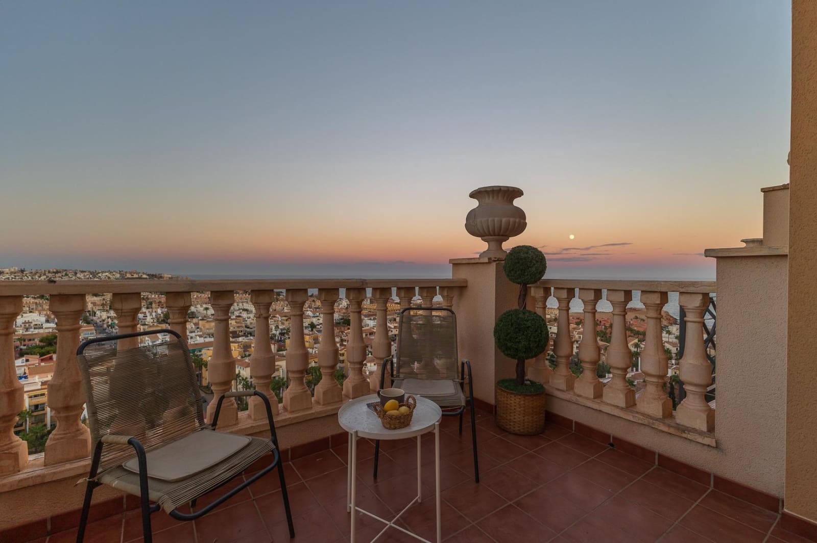 3 quarto Penthouse para venda em Torrevieja com piscina garagem - 480 000 € (Ref: 8591050)