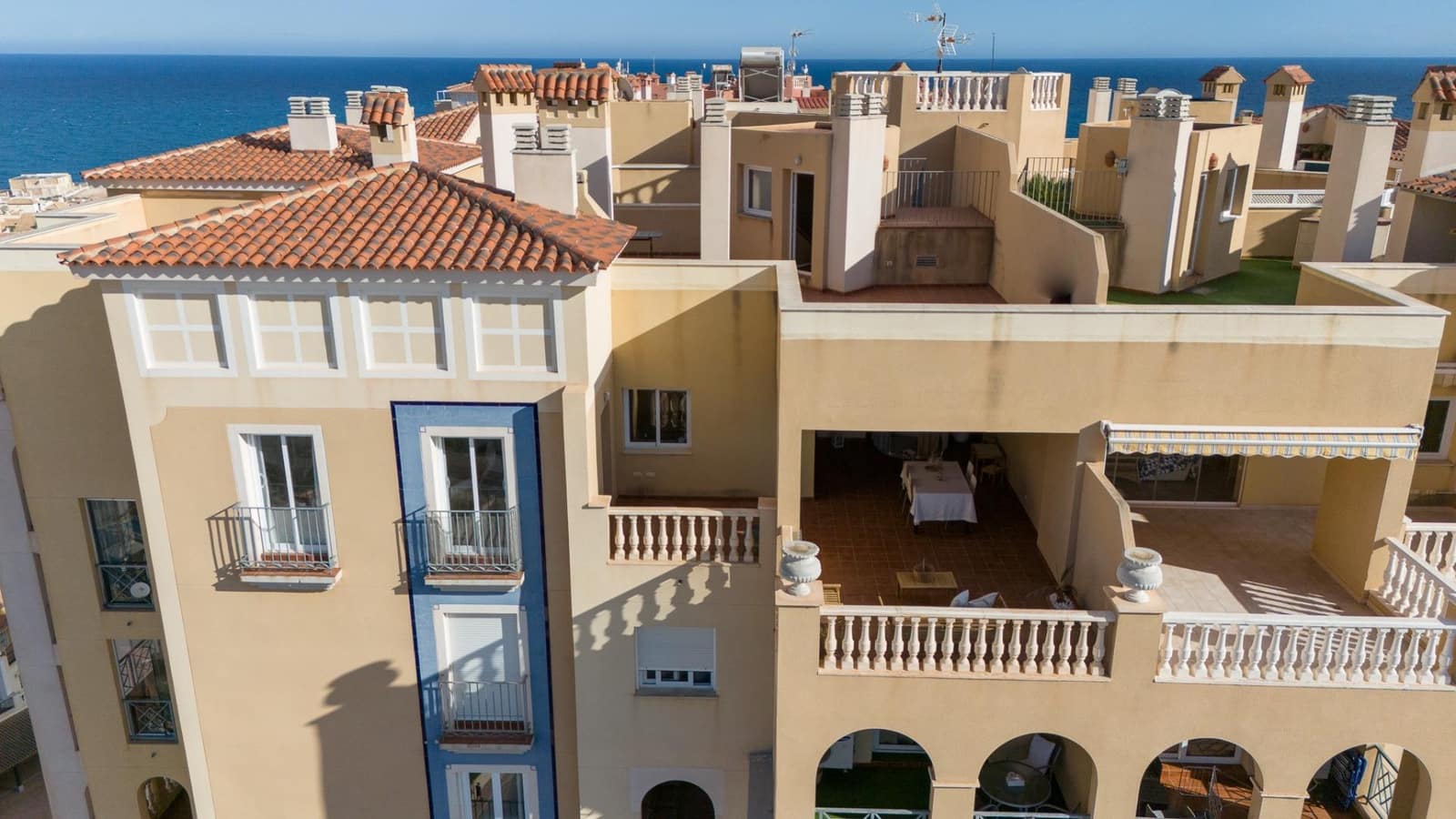 3 quarto Penthouse para venda em Torrevieja com piscina garagem - 480 000 € (Ref: 8591050)