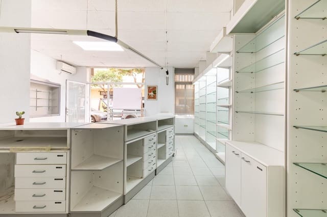 Commercieel te huur in La Petxina, Valencia stad - € 1.100 (Ref: 8778679)