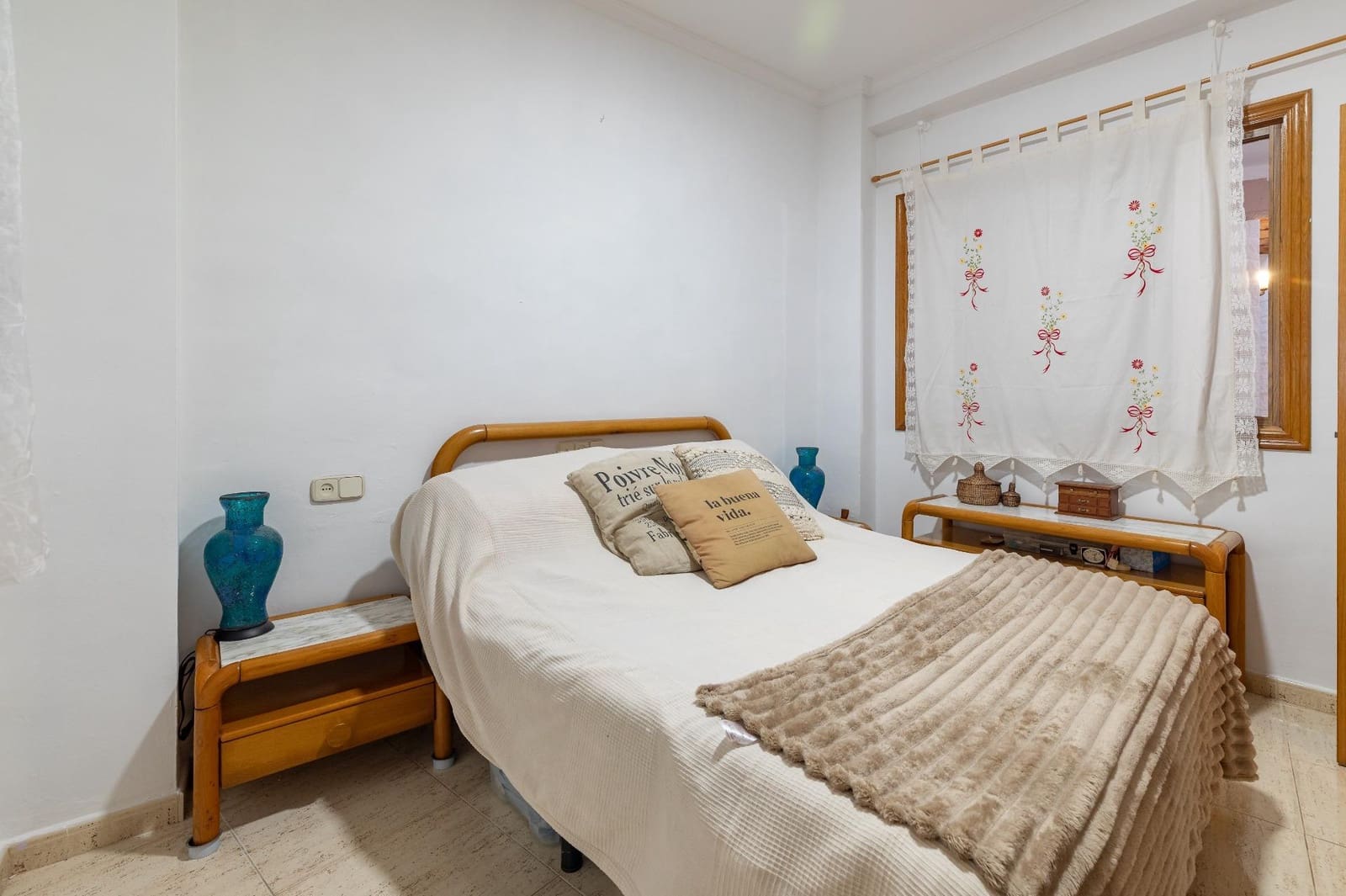 5 soveværelse Rækkehus til salg i Beniganim med garage - € 249.000 (Ref: 8792529)