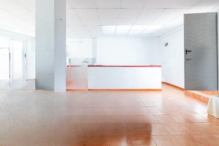 5 soveværelse Rækkehus til salg i Beniganim med garage - € 249.000 (Ref: 8792529)