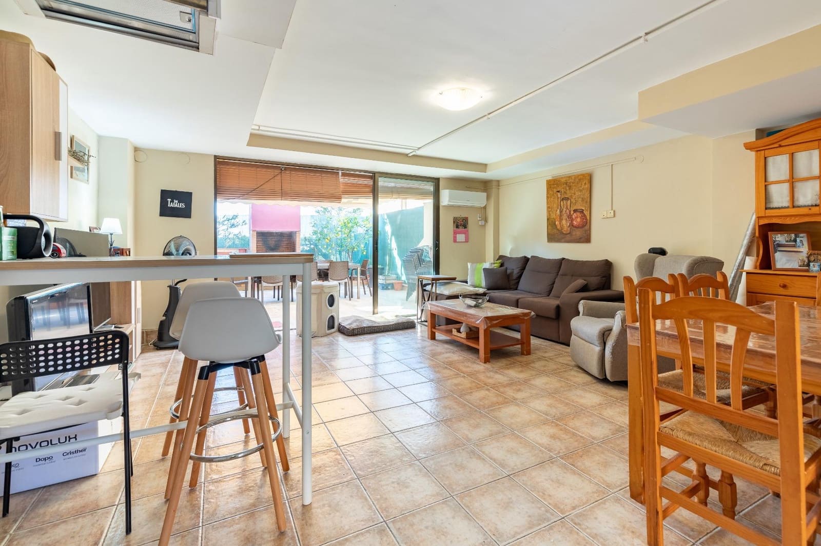 5 soveværelse Rækkehus til salg i Paterna med swimmingpool garage - € 450.000 (Ref: 8792530)