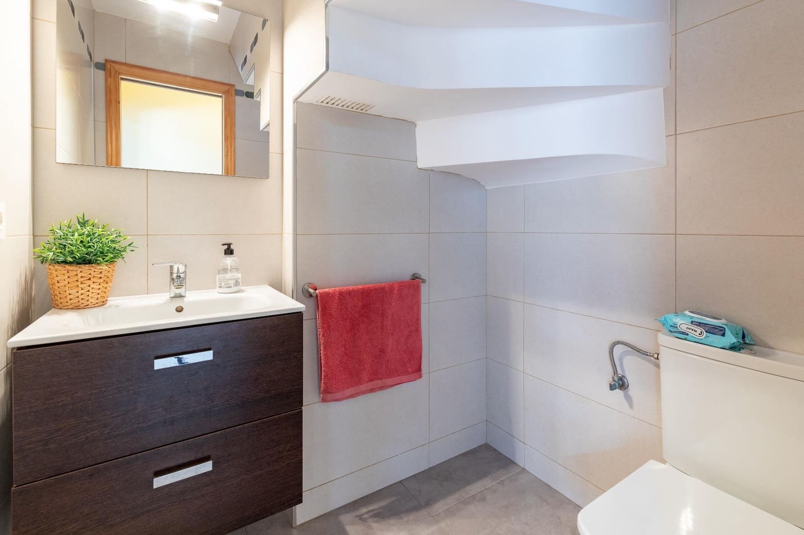 5 soveværelse Rækkehus til salg i Paterna med swimmingpool garage - € 450.000 (Ref: 8792530)