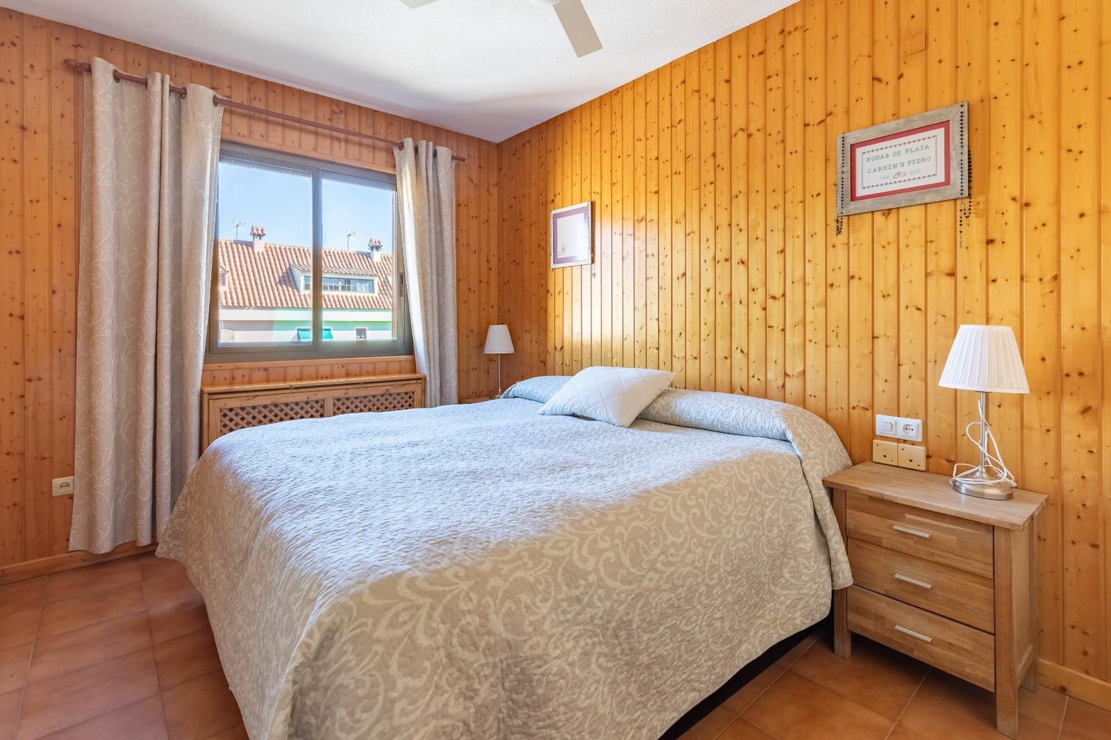 5 soveværelse Rækkehus til salg i Paterna med swimmingpool garage - € 450.000 (Ref: 8792530)