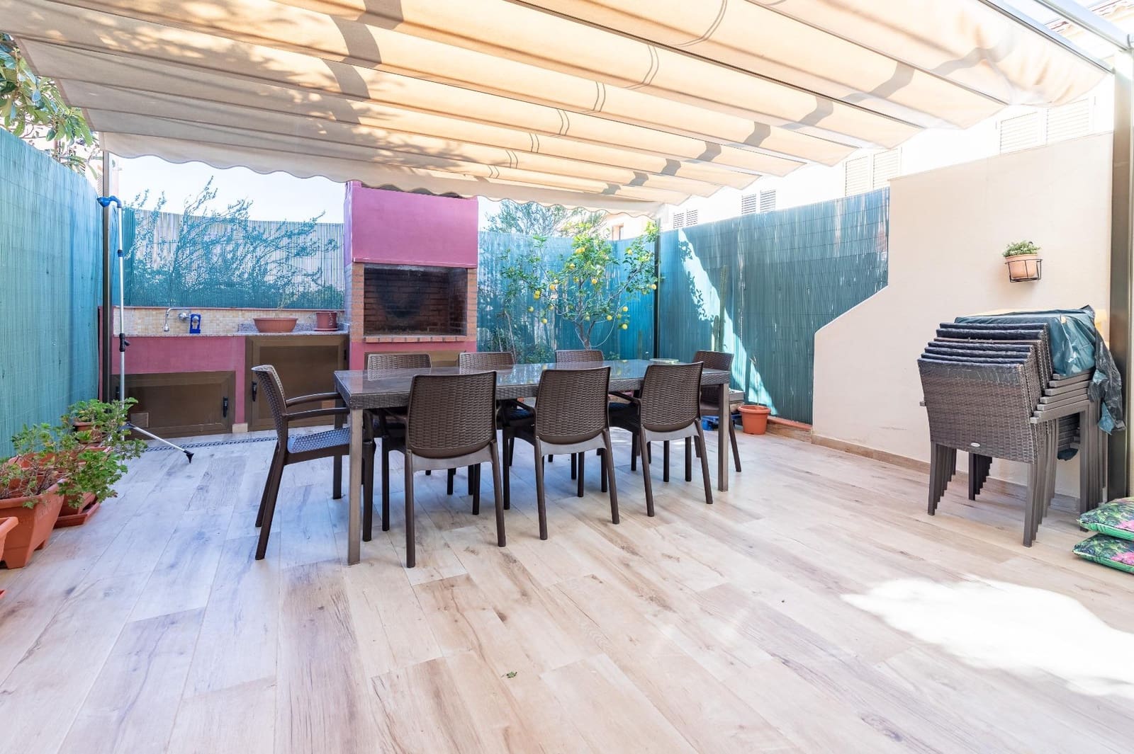 5 soveværelse Rækkehus til salg i Paterna med swimmingpool garage - € 450.000 (Ref: 8792530)