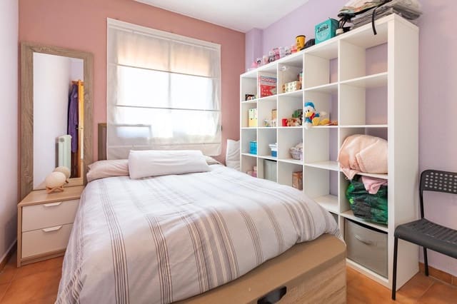 5 Zimmer Reihenhaus zu verkaufen in Valterna, Paterna mit Pool Garage - 450.000 € (Ref: 8792530)