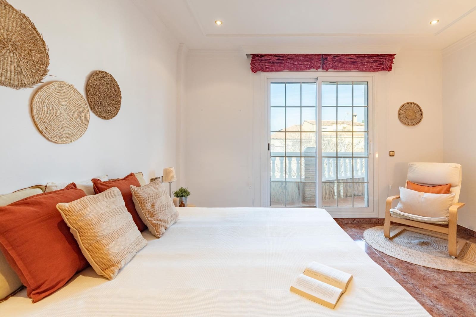 5 soveværelse Rækkehus til salg i Canals med garage - € 360.000 (Ref: 8827709)