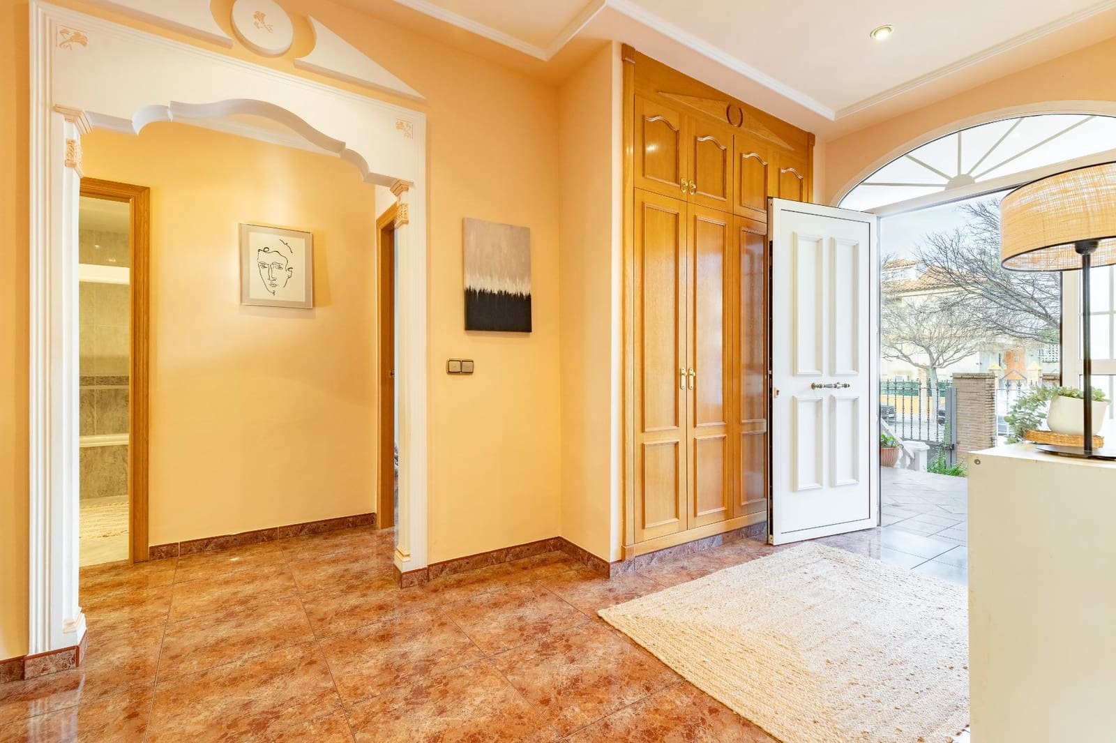 5 soveværelse Rækkehus til salg i Canals med garage - € 360.000 (Ref: 8827709)