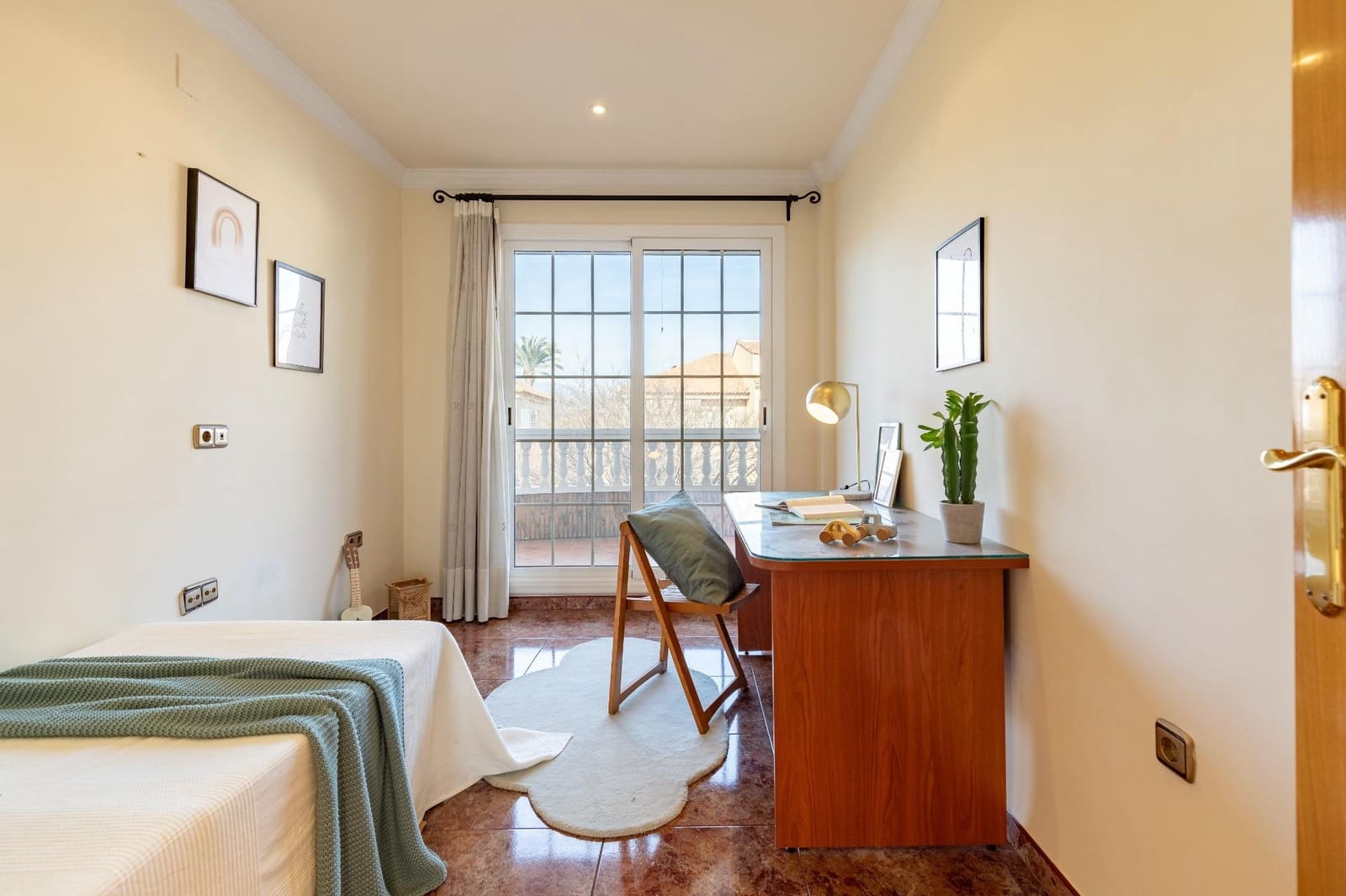 5 soveværelse Rækkehus til salg i Canals med garage - € 360.000 (Ref: 8827709)