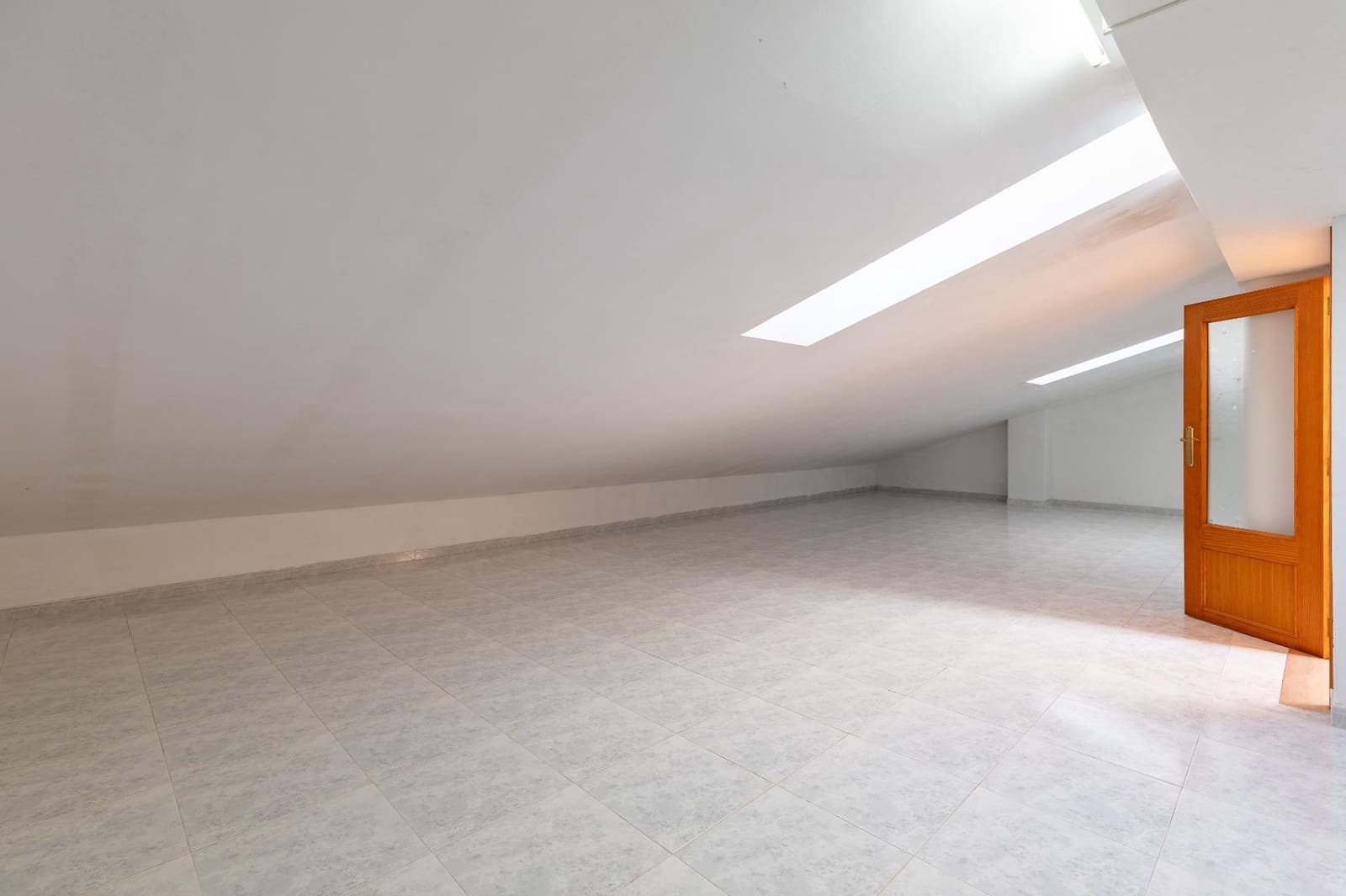 5 soveværelse Rækkehus til salg i Canals med garage - € 360.000 (Ref: 8827709)