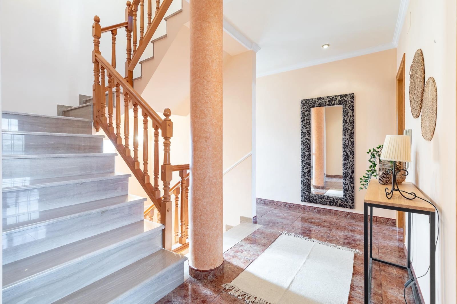 5 soveværelse Rækkehus til salg i Canals med garage - € 360.000 (Ref: 8827709)