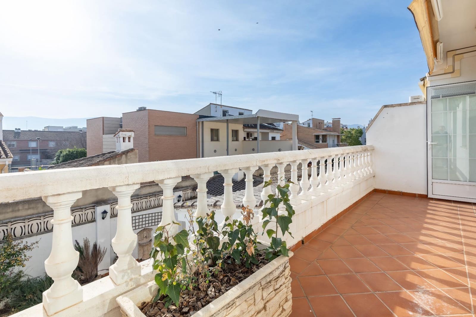 5 soveværelse Rækkehus til salg i Canals med garage - € 360.000 (Ref: 8827709)