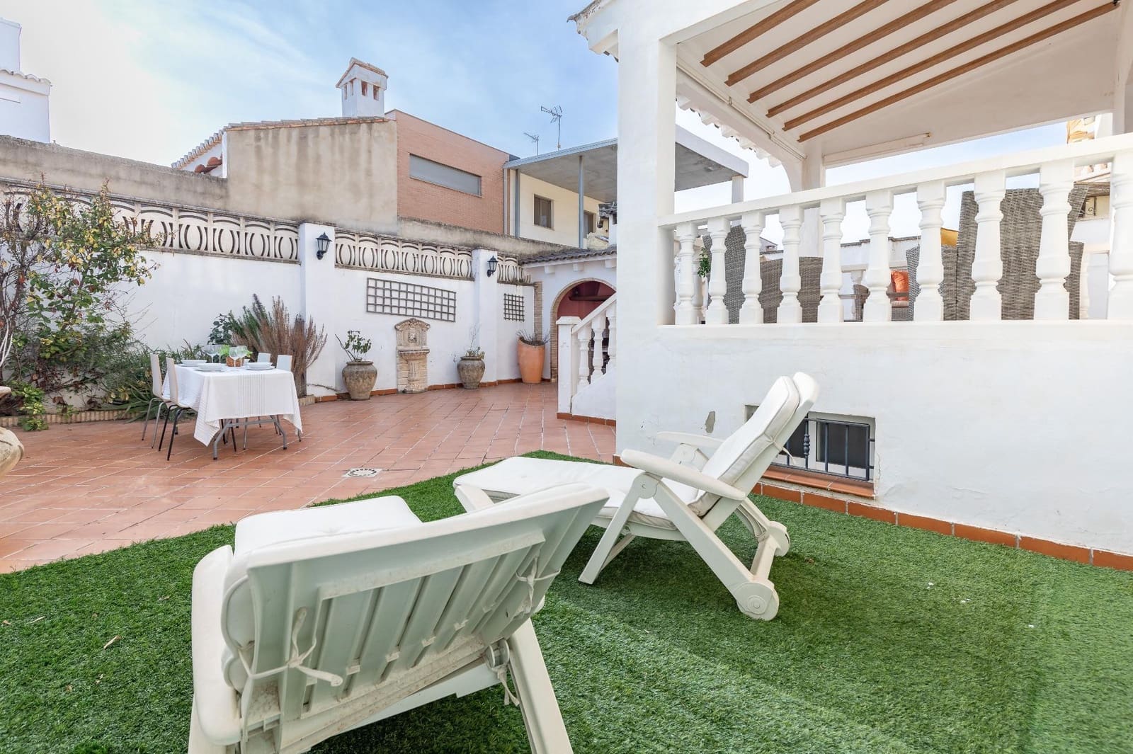 5 soveværelse Rækkehus til salg i Canals med garage - € 360.000 (Ref: 8827709)