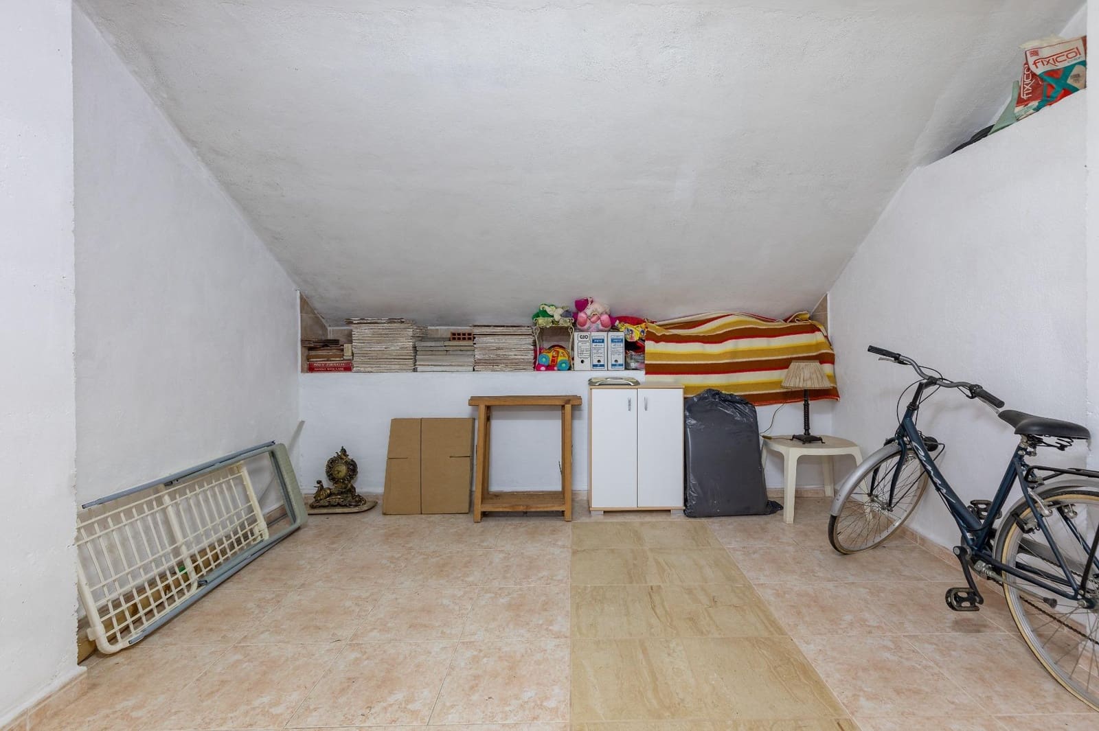 5 soveværelse Rækkehus til salg i Canals med garage - € 360.000 (Ref: 8827709)