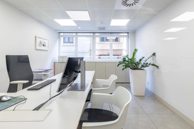 Kontor til salg i Sant Francesc, Valencia by - € 500.000 (Ref: 8926442)