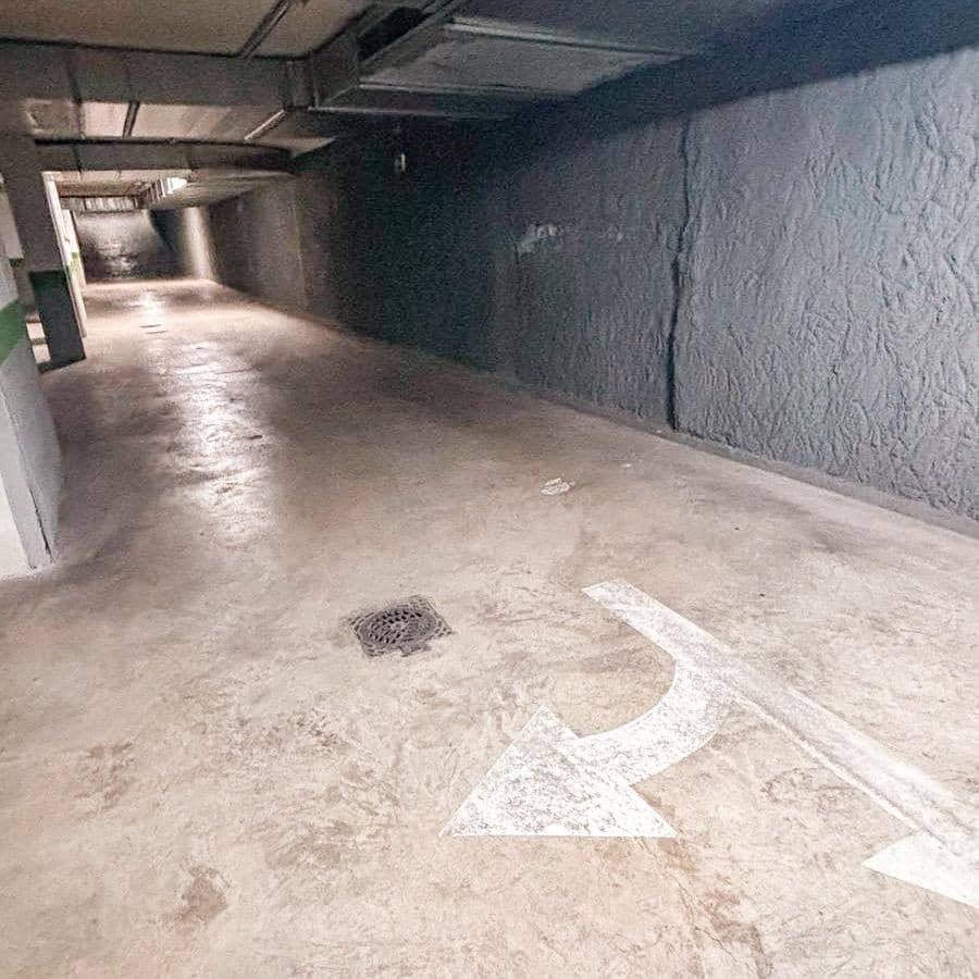 Garage til salg i Valencia by - € 18.000 (Ref: 8938867)