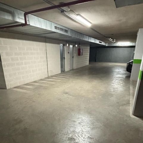 Garage in vendita in Torrefiel, Valencia città - 18.000 € (Rif: 8938867)