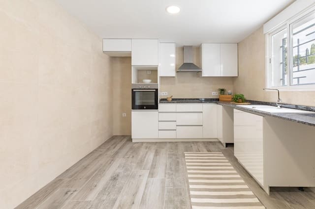 3 soveværelse Byhus til salg i Pedralba - € 250.000 (Ref: 9059654)