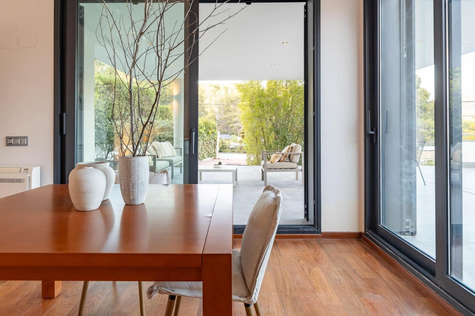 4 soveværelse Villa til salg i Naquera med swimmingpool garage - € 800.000 (Ref: 9075324)