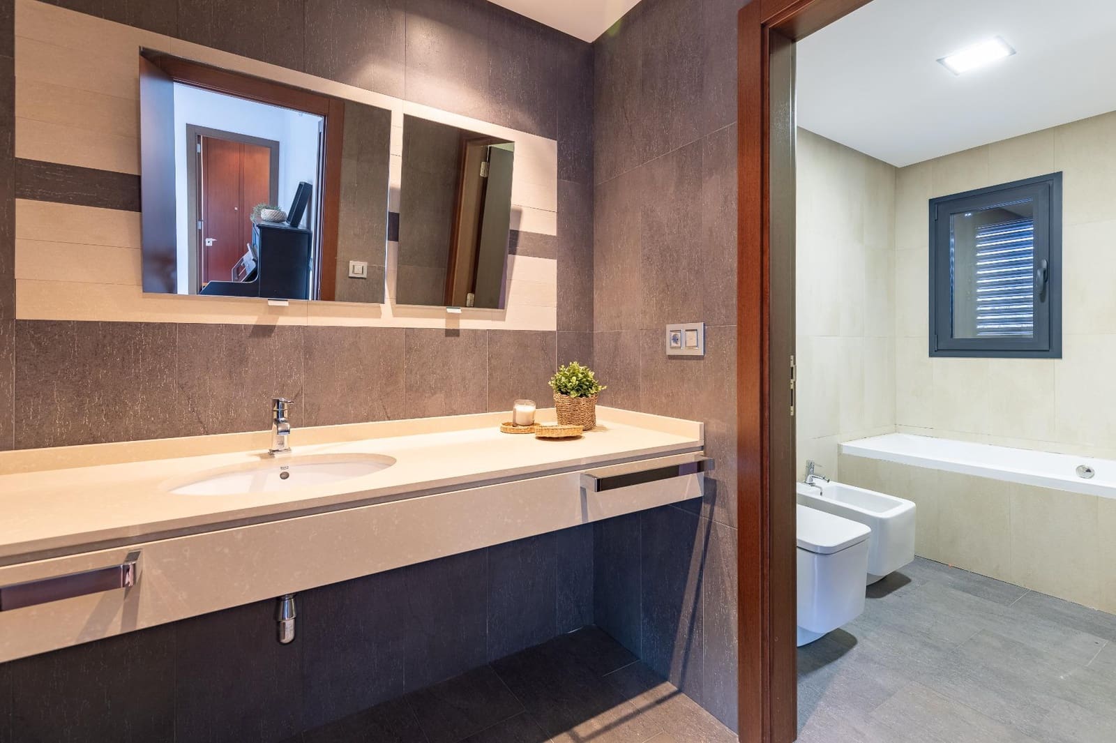 4 soveværelse Villa til salg i Naquera med swimmingpool garage - € 800.000 (Ref: 9075324)