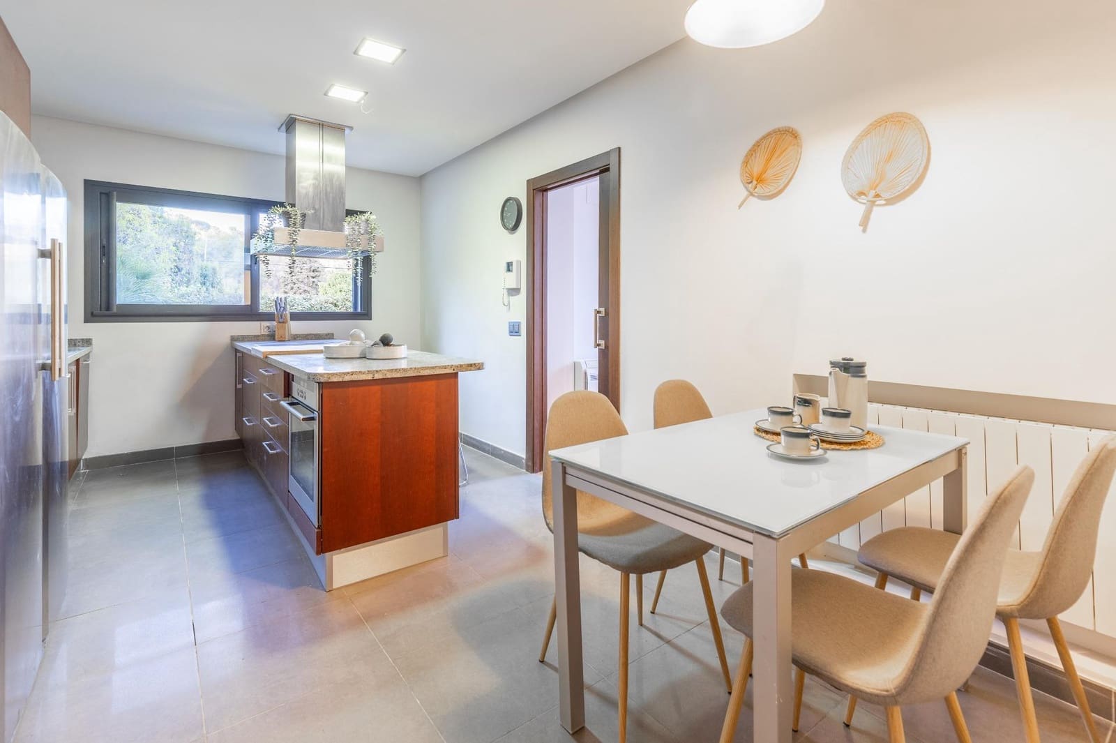 4 soveværelse Villa til salg i Naquera med swimmingpool garage - € 800.000 (Ref: 9075324)