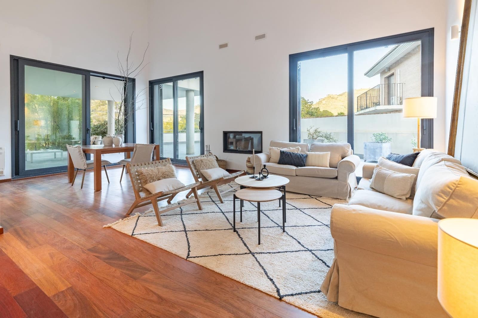 4 soveværelse Villa til salg i Naquera med swimmingpool garage - € 800.000 (Ref: 9075324)