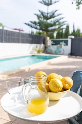 4 soveværelse Villa til salg i Oliva Nova, Oliva - € 480.000 (Ref: 9075836)