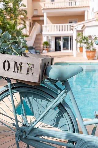 4 soveværelse Villa til salg i Oliva Nova, Oliva - € 480.000 (Ref: 9075836)