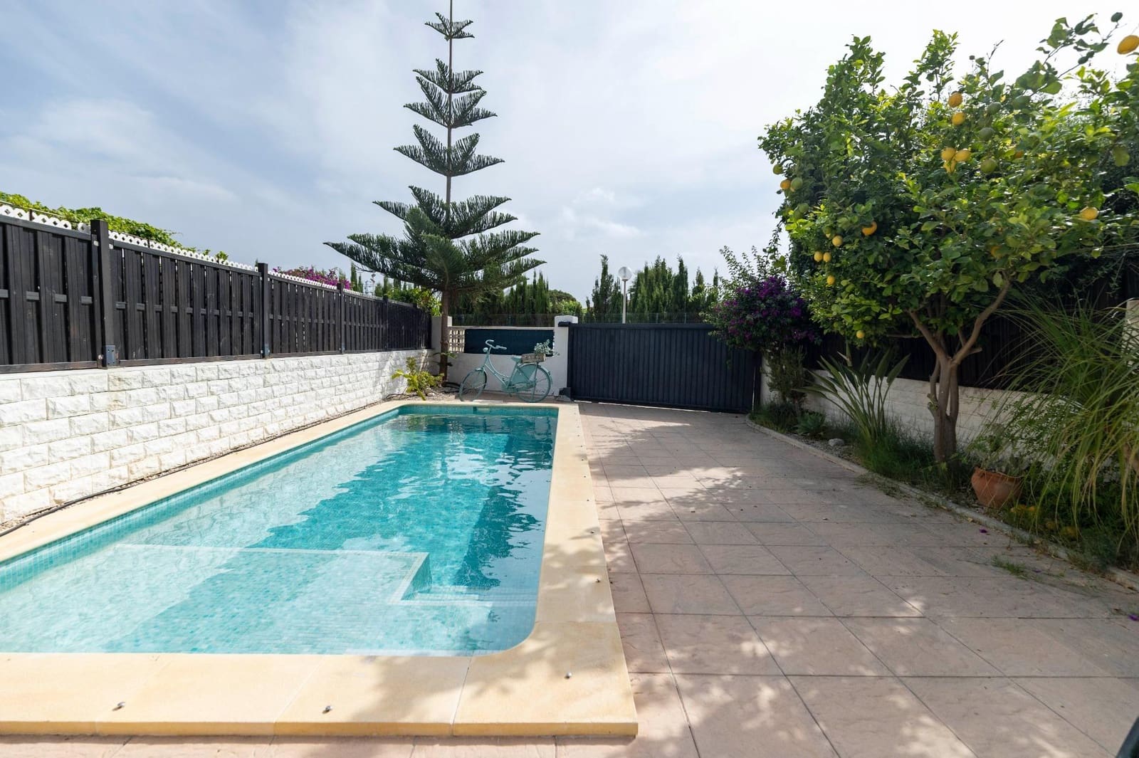 4 soveværelse Villa til salg i Oliva Nova - € 480.000 (Ref: 9075836)