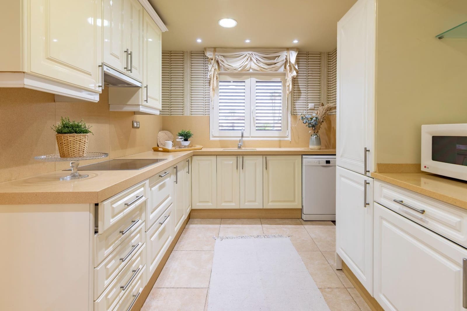 3 soveværelse Villa til salg i Chilches med swimmingpool garage - € 540.000 (Ref: 9095473)