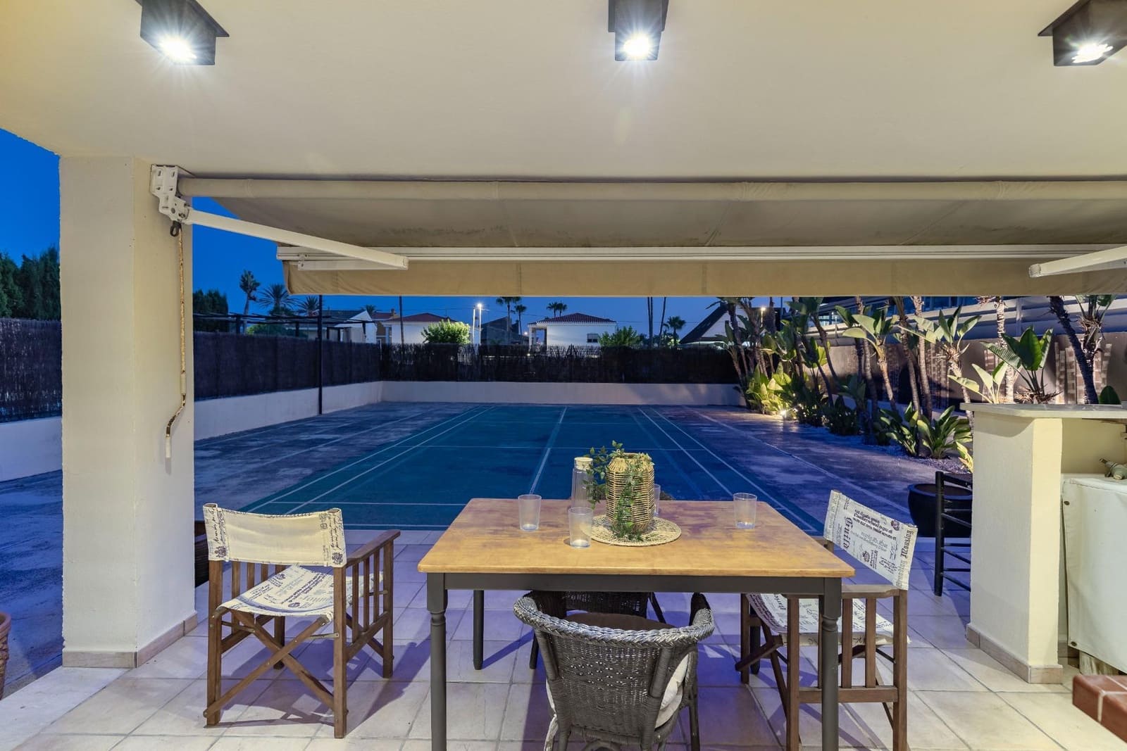 3 soveværelse Villa til salg i Chilches med swimmingpool garage - € 540.000 (Ref: 9095473)