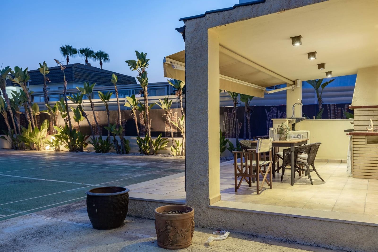 3 soveværelse Villa til salg i Chilches med swimmingpool garage - € 540.000 (Ref: 9095473)