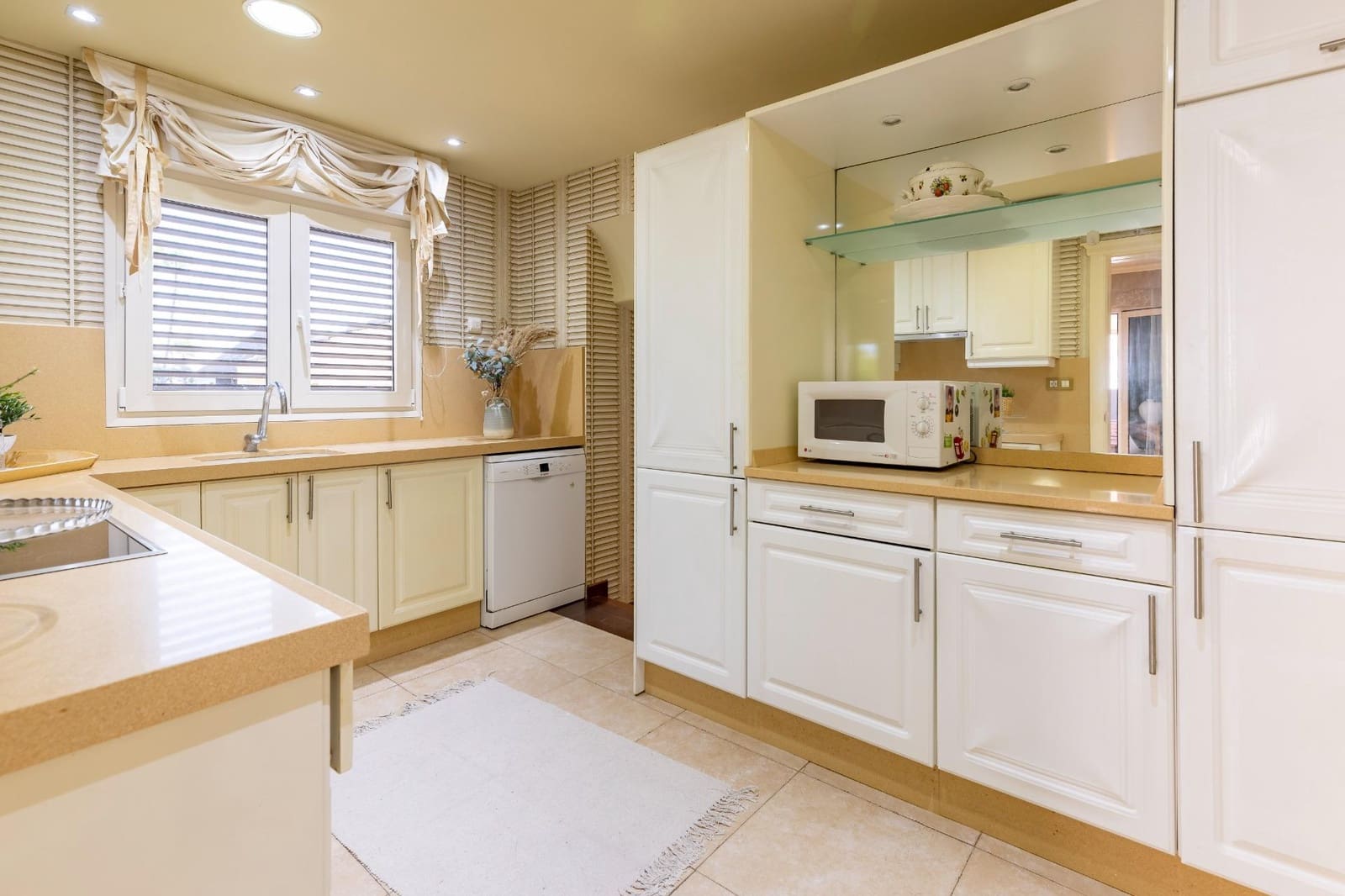 3 soveværelse Villa til salg i Chilches med swimmingpool garage - € 540.000 (Ref: 9095473)